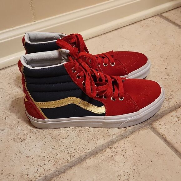 Vans SK8-Hi Captain Marvel Collab High Tops Men's 5.5 Women's 7 - Picture 1 of 10